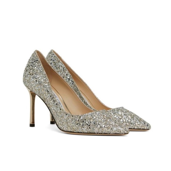 Size - US 6.5
(Authentic) - Picture 3 of 3